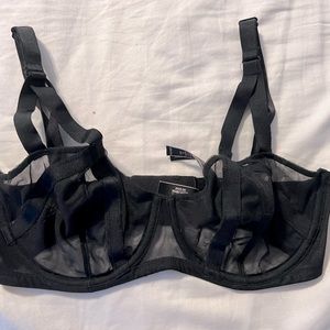 32DD Victoria Secret Bra